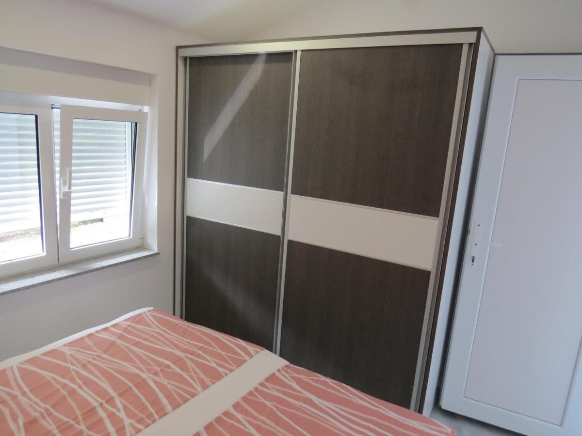 Apartman Luka 1 Sibuljina Exterior photo