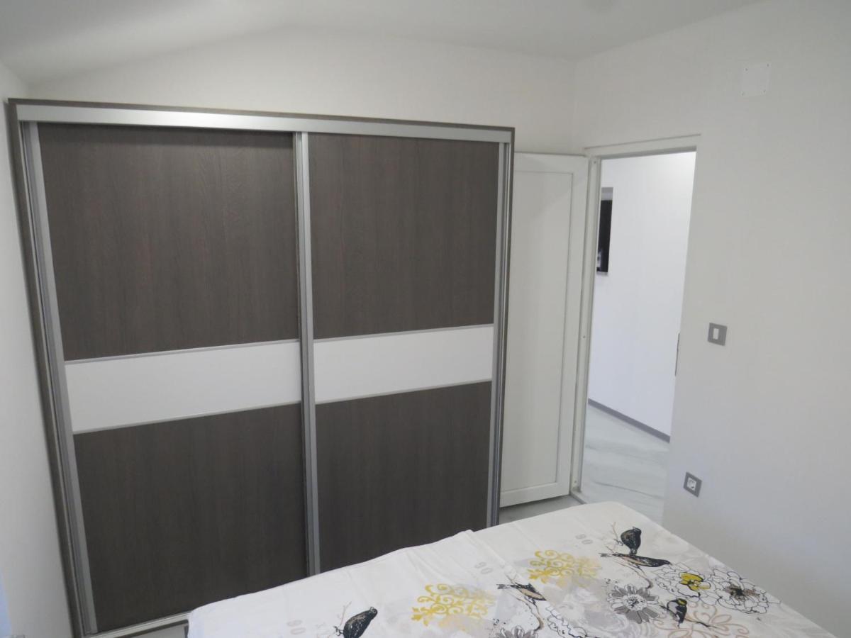 Apartman Luka 1 Sibuljina Exterior photo